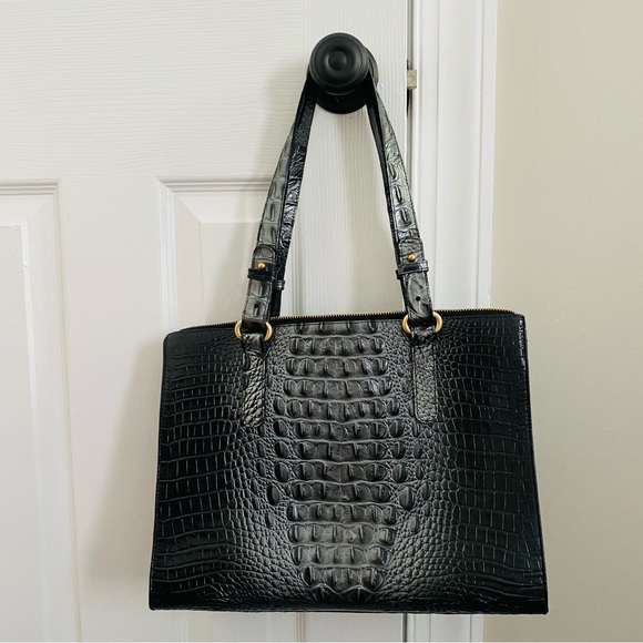 Brahmin Black Leather Melbourne Croc Pattern Handbag w/ Dust Bag - Picture 2 of 5